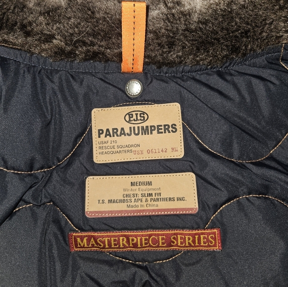 Parajumpers Navy Jacket with Black Accents - Picture 13 of 14